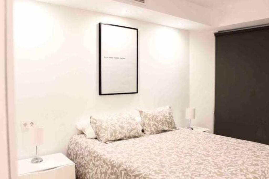 Large Modern Beach Front Apartment, Rooftop Pool!! 马尔韦利亚 外观 照片